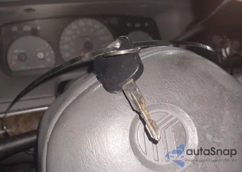 1999 Mercury Grand Marquis Ls from USA, damaged, VIN 2MEFM75W6XX685703